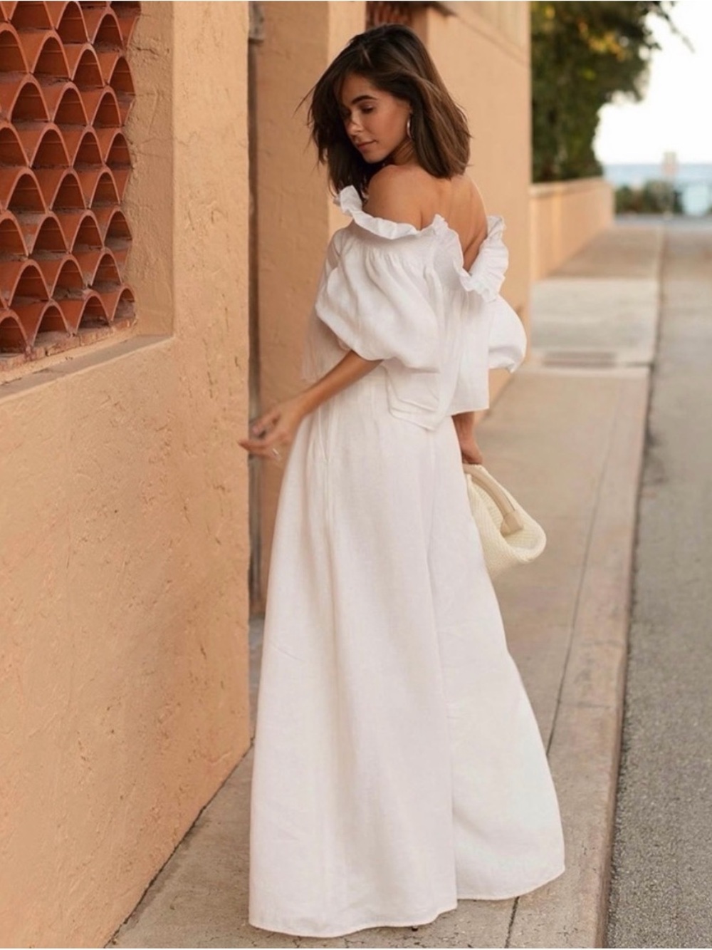 Banana Republic Lina Linen Wide-Leg High-Waist Pants - Picture 3 of 4